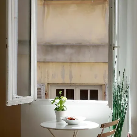 History-chic In Oldtown, Nice