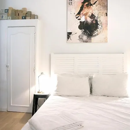 History-chic In Oldtown, *